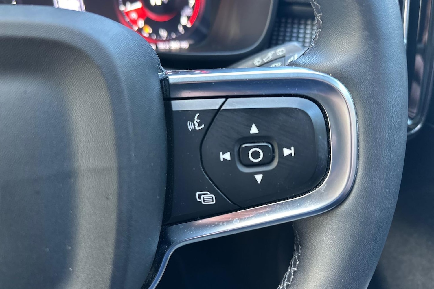 Used Volvo XC40 2022 for sale - 77630153: Photo 26