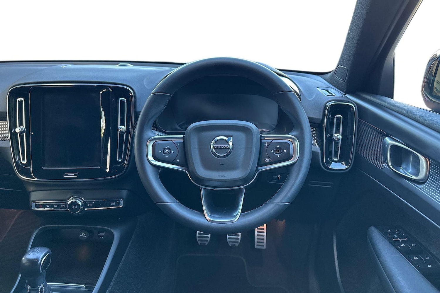 Used Volvo XC40 2022 for sale - 77630153: Photo 9