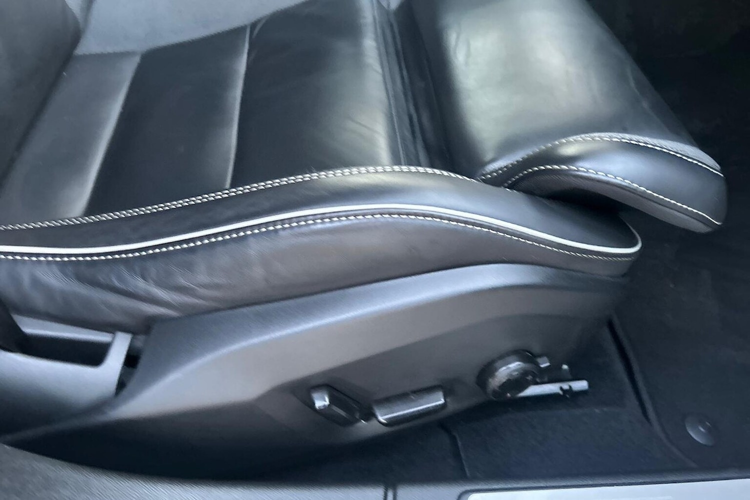 Used Volvo V60 2022 for sale - 78011616: Photo 30