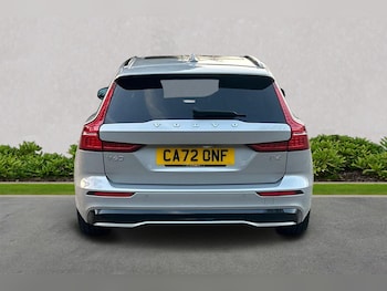 Used Volvo V60 2022 for sale - 78011616: Photo