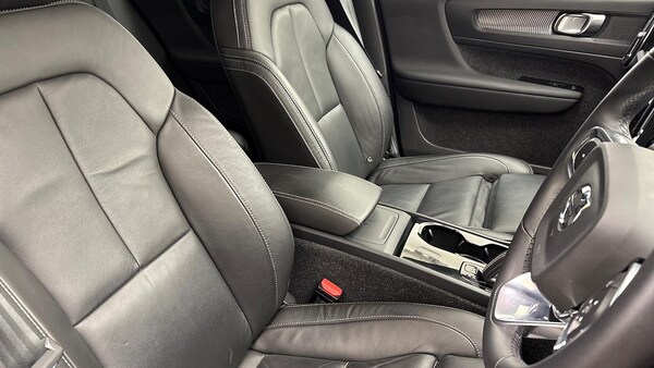 Used Volvo XC40 2021 for sale - 76287292: Photo 29