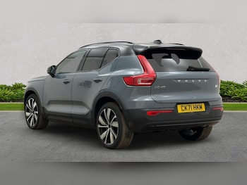 Used Volvo XC40 2021 for sale - 76287292: Photo
