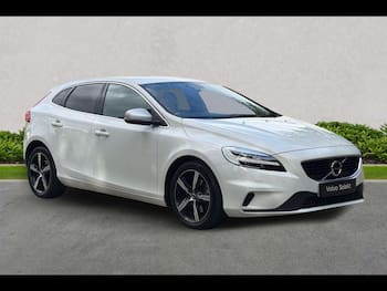 Used Volvo V40 2017 for sale - 79859159: Photo
