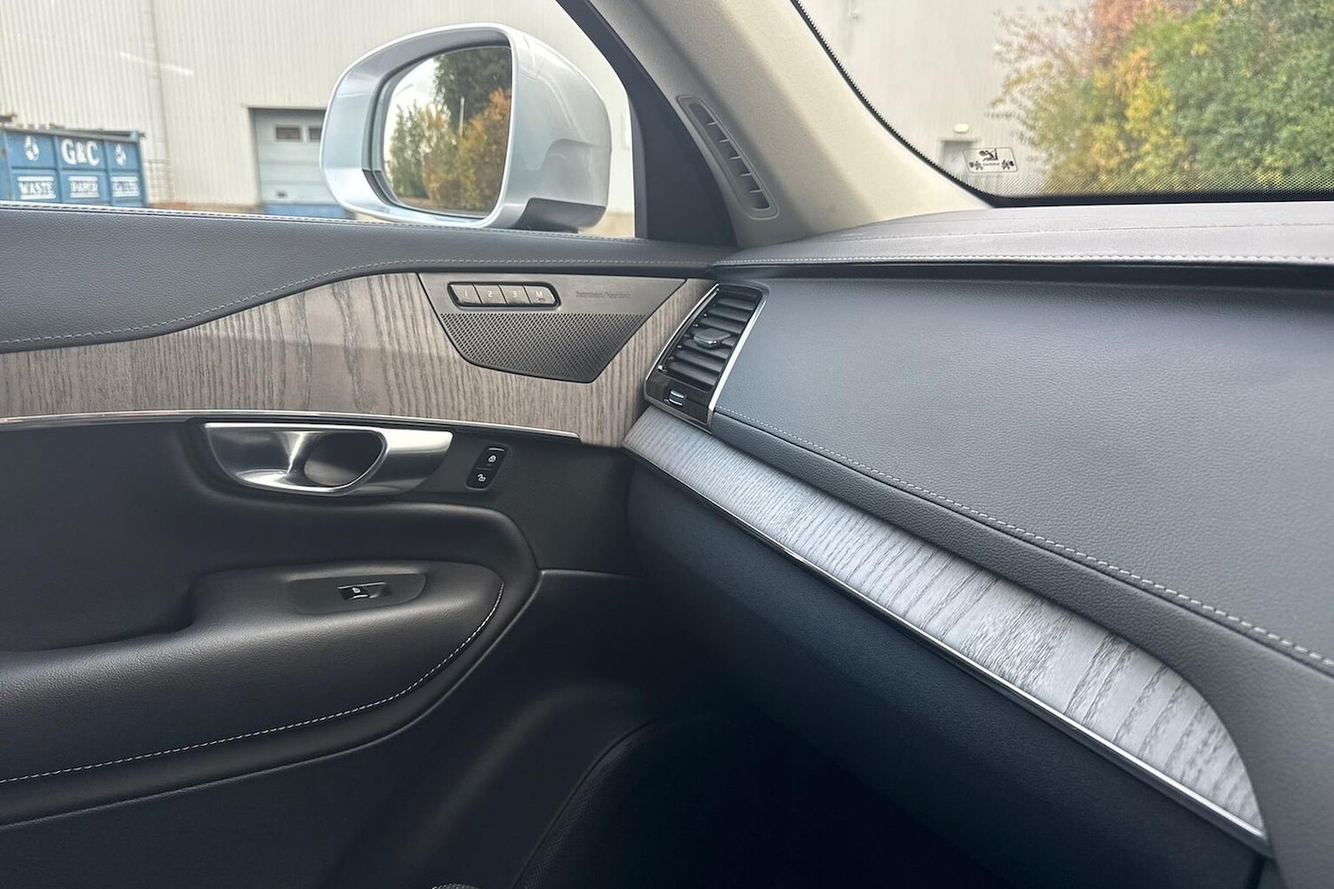 Used Volvo XC90 2021 for sale - 76518606: Photo 2