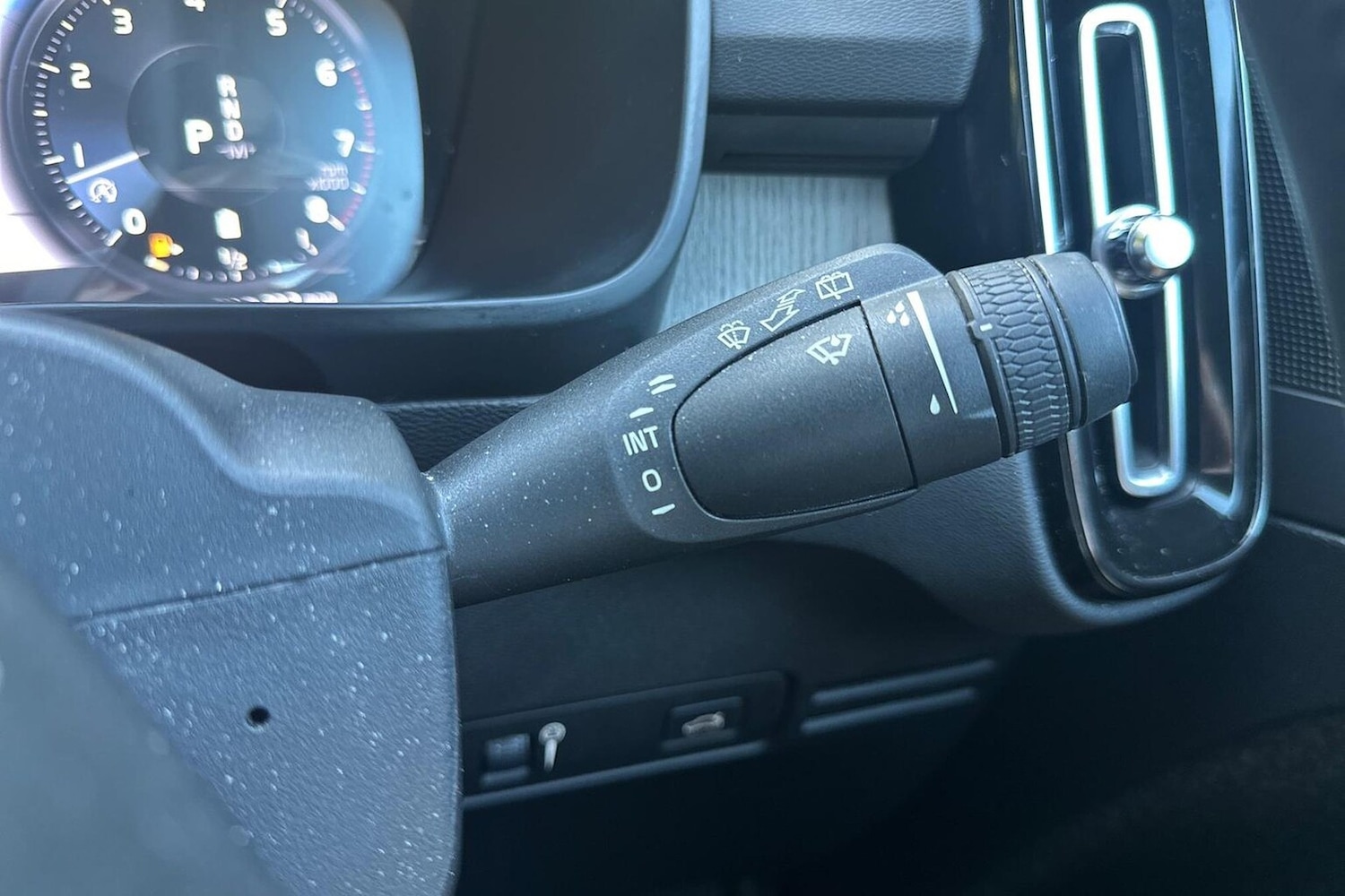 Used Volvo XC40 2020 for sale - 76127251: Photo 28
