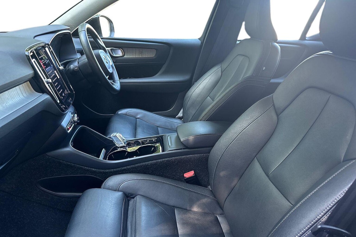 Used Volvo XC40 2020 for sale - 76127251: Photo 7