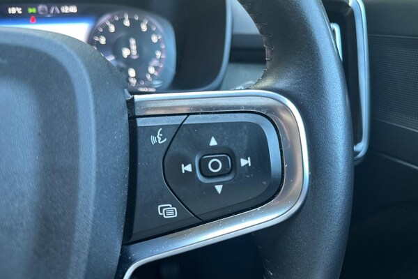 Used Volvo XC40 2020 for sale - 76253729: Photo 26