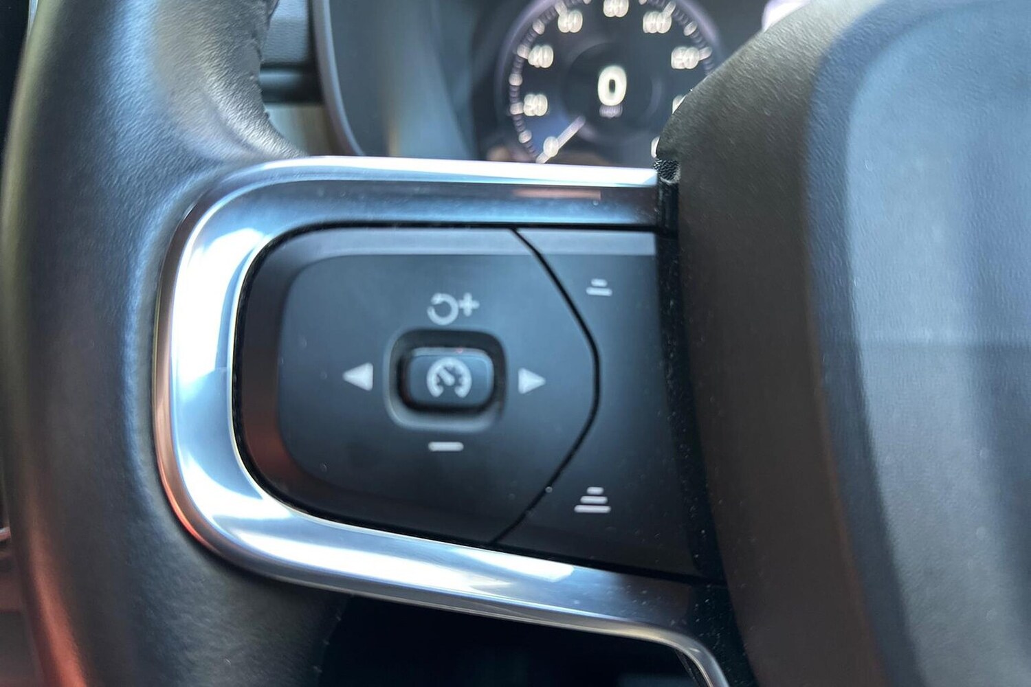 Used Volvo XC40 2018 for sale - 78192814: Photo 29