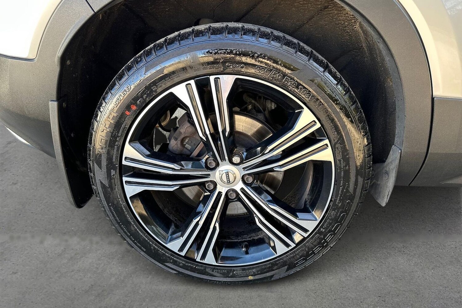 Used Volvo XC40 2018 for sale - 78192814: Photo 8