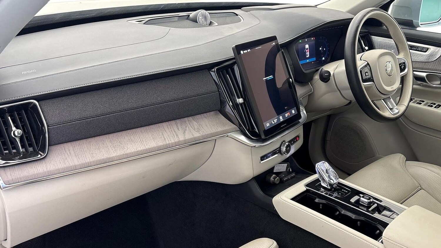 Used Volvo XC90 2025 for sale - 78192775: Photo 8