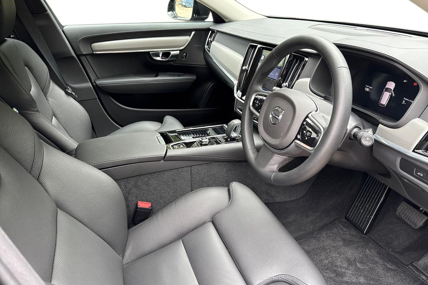 Used Volvo V90 2025 for sale - 77487358: Photo 15