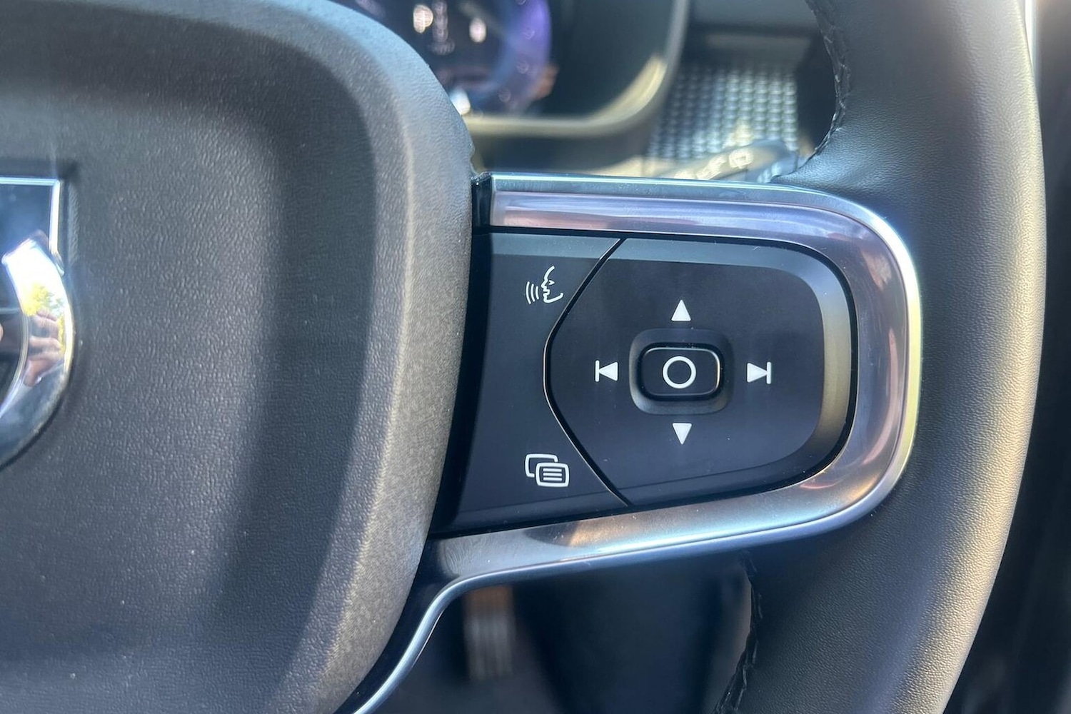 Used Volvo XC40 2025 for sale - 76770077: Photo 27