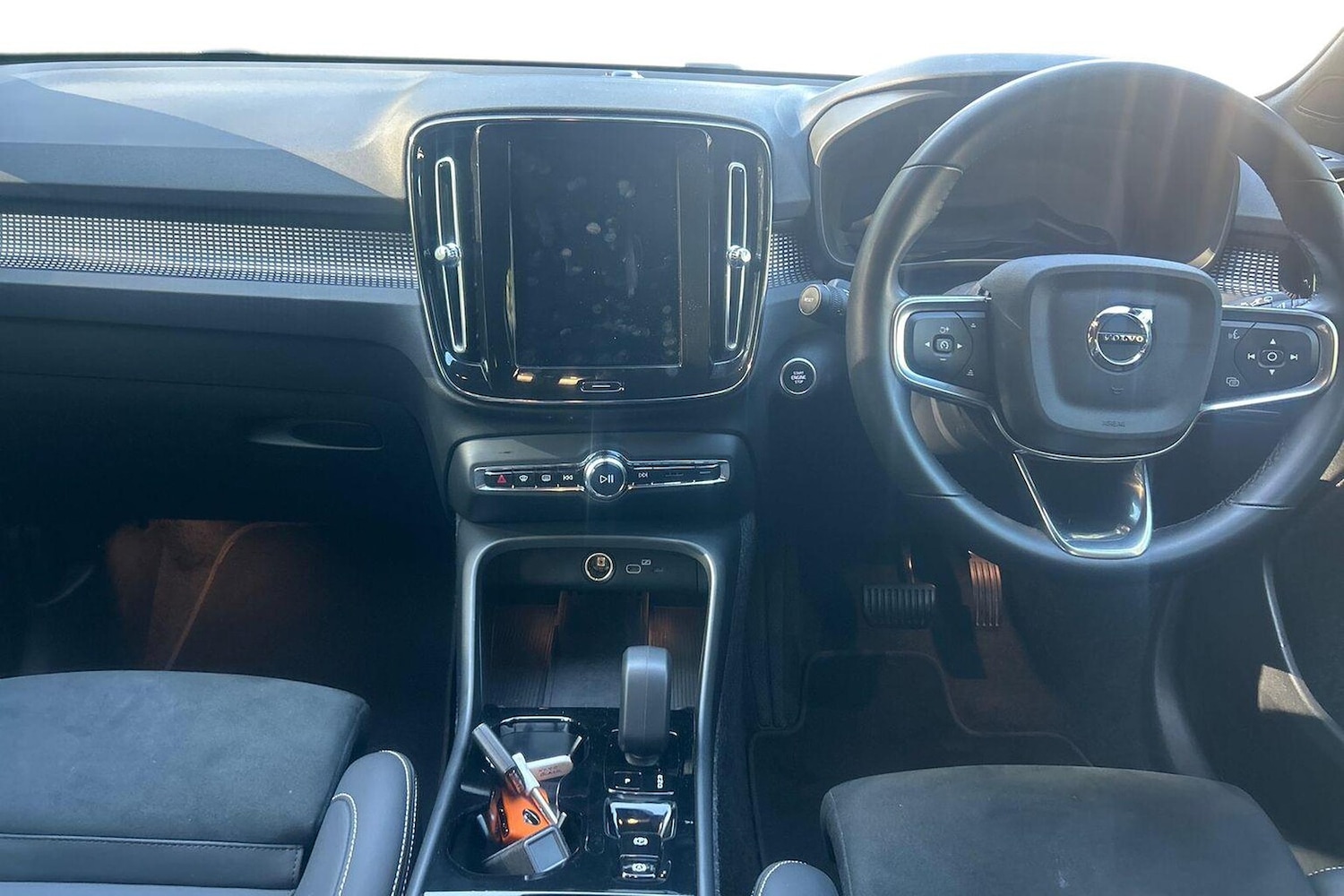 Used Volvo XC40 2025 for sale - 76770077: Photo 9