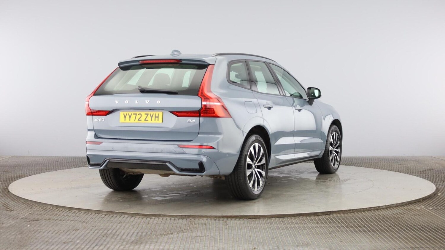 Used Volvo XC60 2023 for sale - 78192865: Photo 10