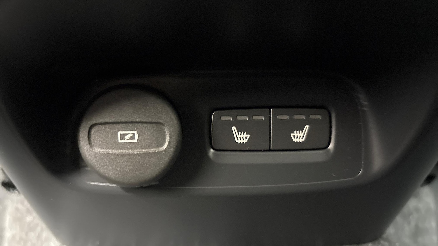 Used Volvo XC40 2022 for sale - 76757434: Photo 16