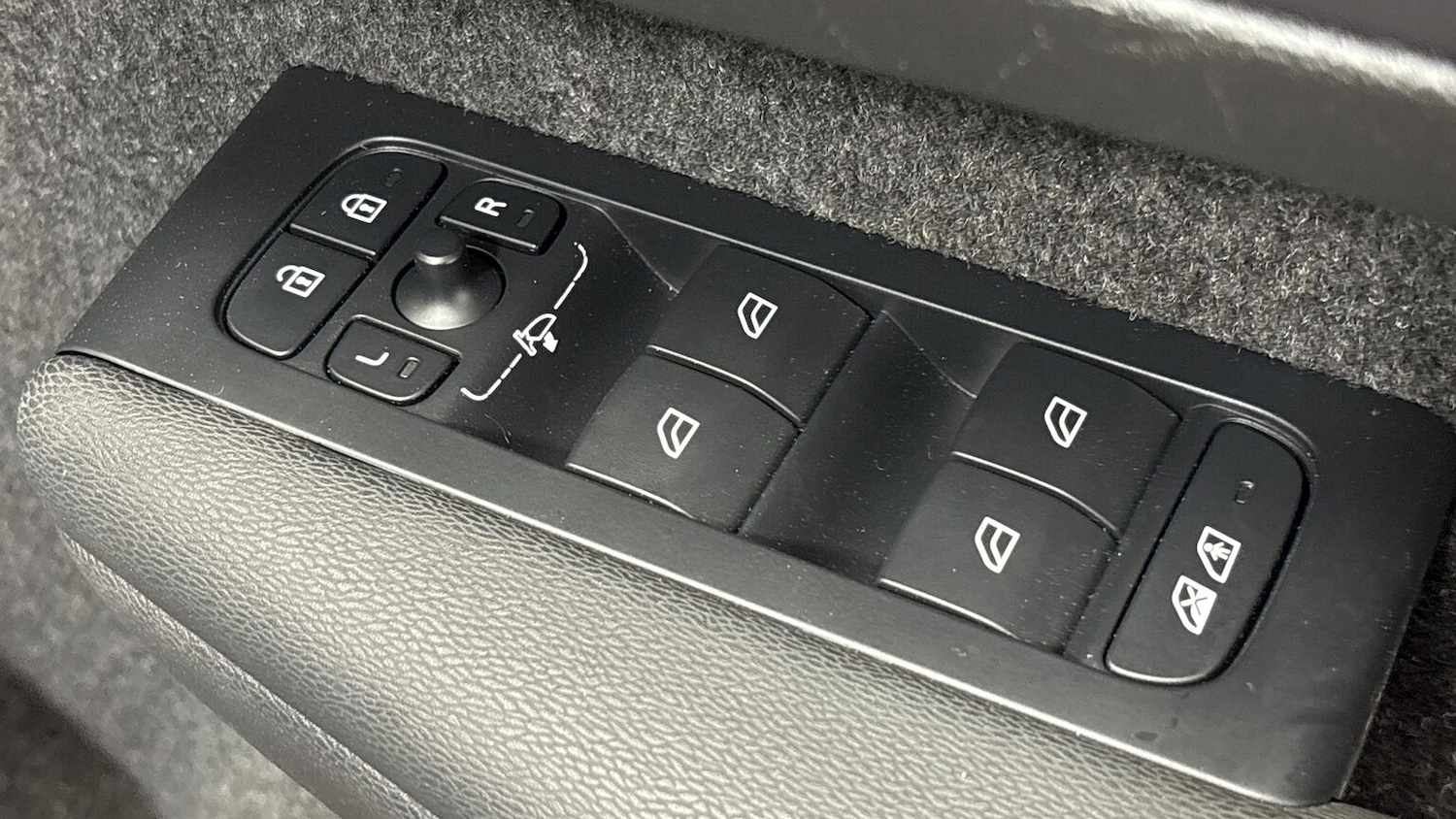 Used Volvo XC40 2022 for sale - 76757434: Photo 22