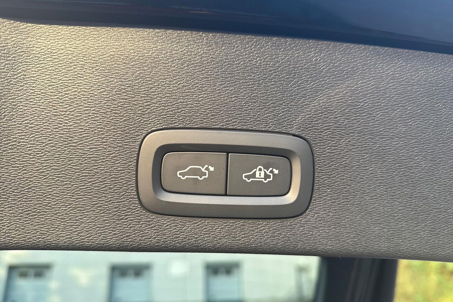 Vehicle 33