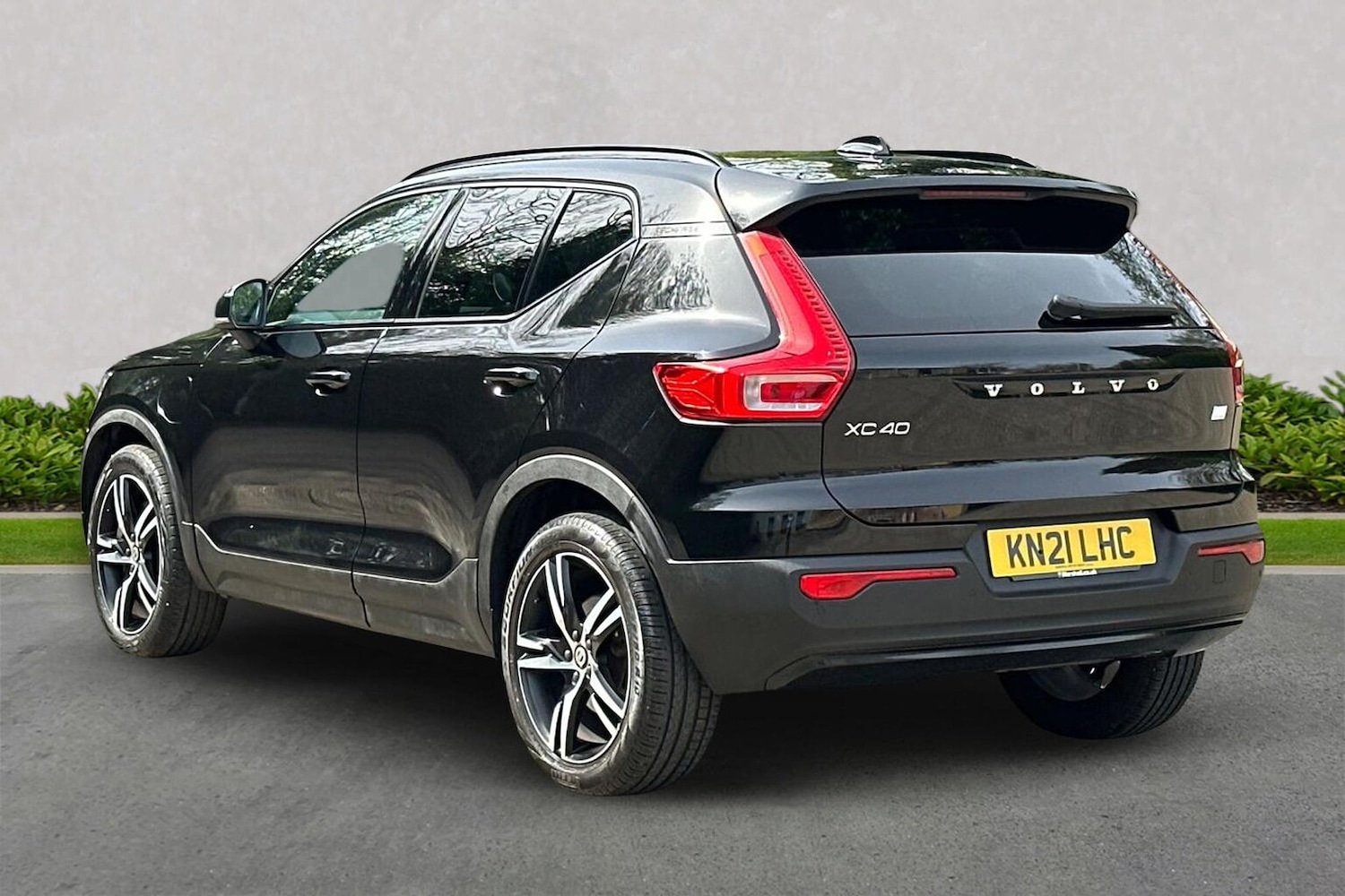 Used Volvo XC40 2021 for sale - 78192921: Photo 2