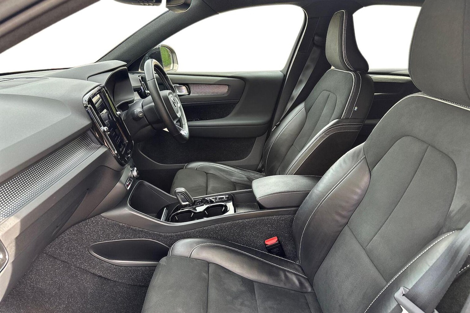 Used Volvo XC40 2021 for sale - 78192921: Photo 9