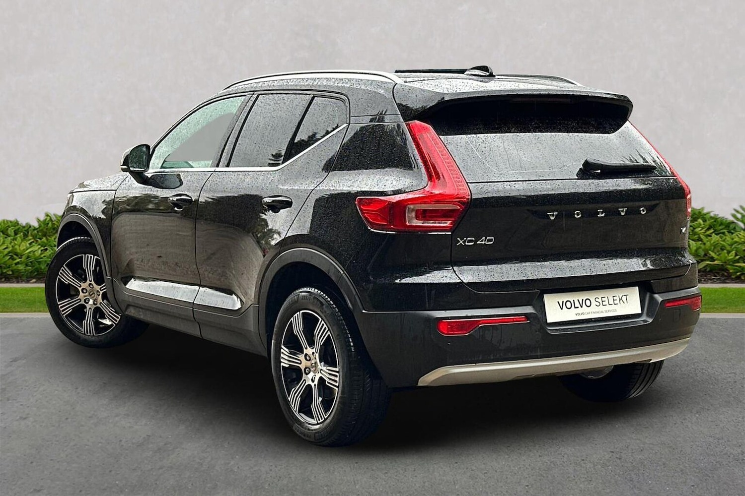 Used Volvo XC40 2020 for sale - 76164965: Photo 2