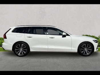 Used Volvo V60 2021 for sale - 79152493: Photo
