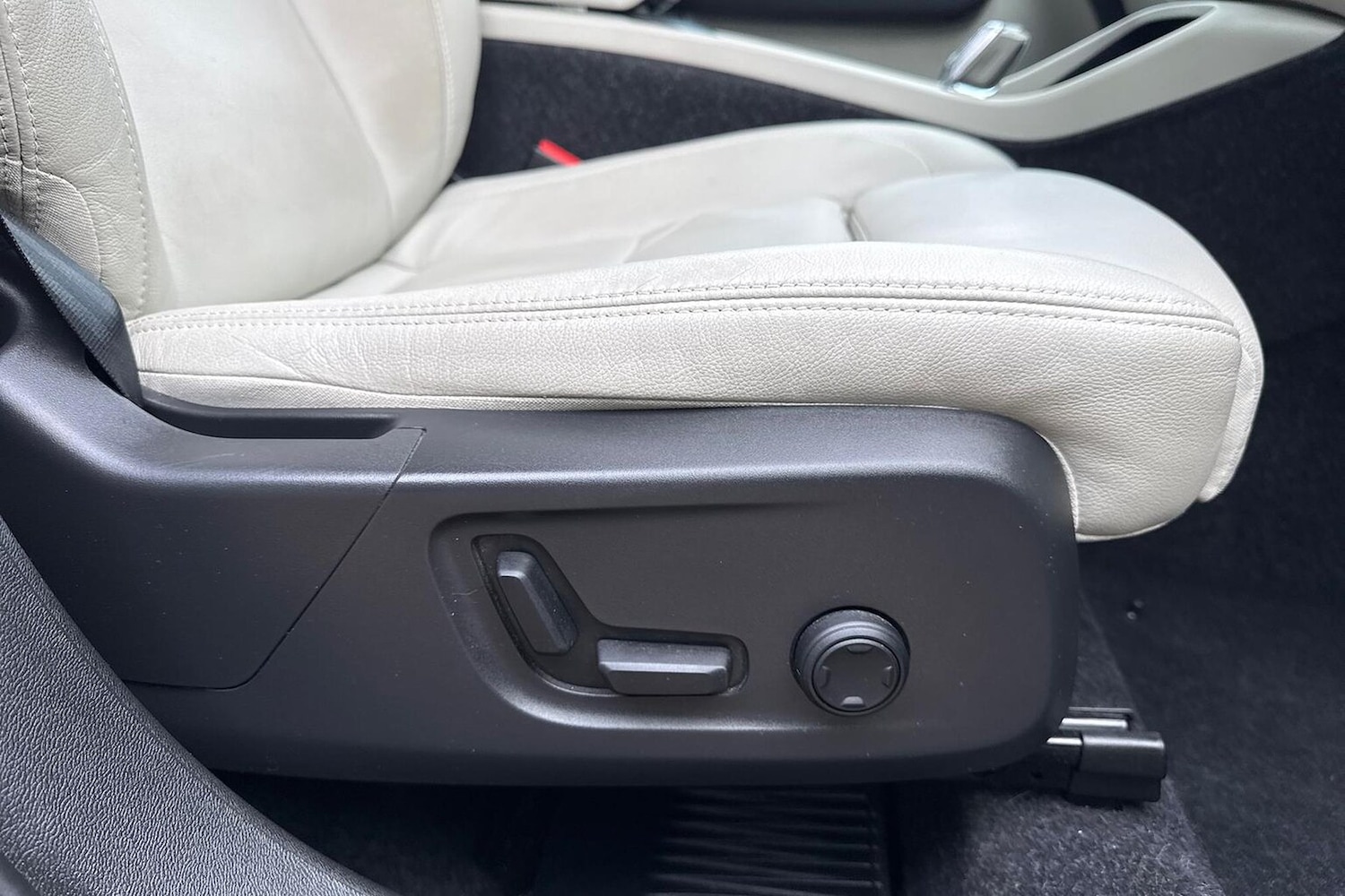 Used Volvo XC40 2020 for sale - 76778307: Photo 26