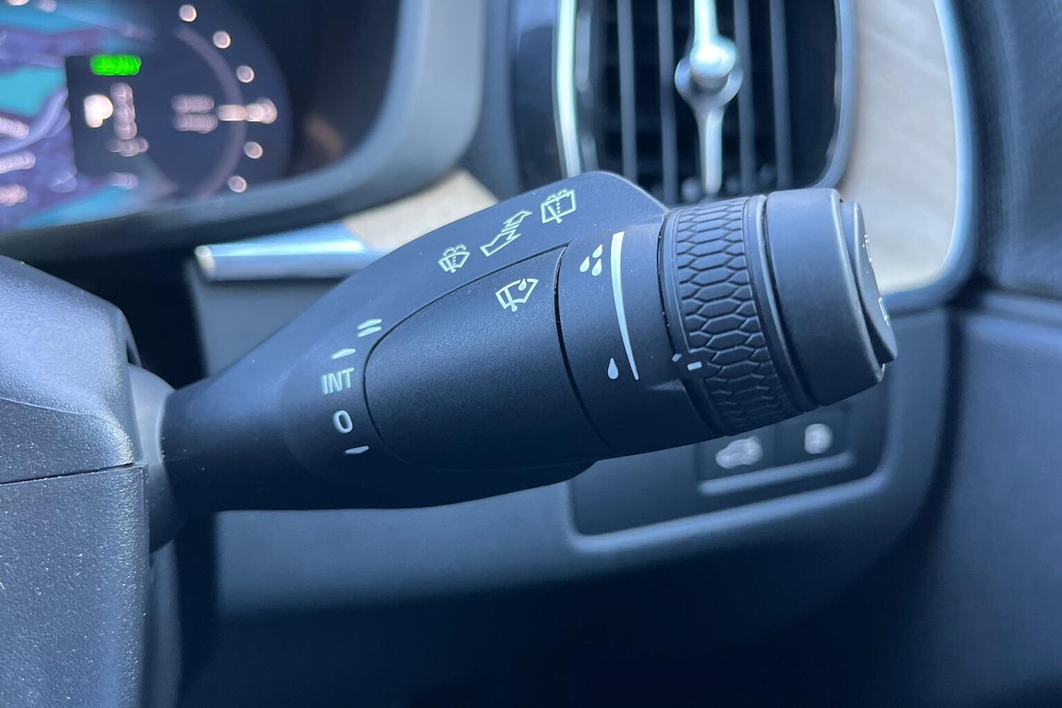 Used Volvo XC60 2025 for sale - 77888670: Photo 28