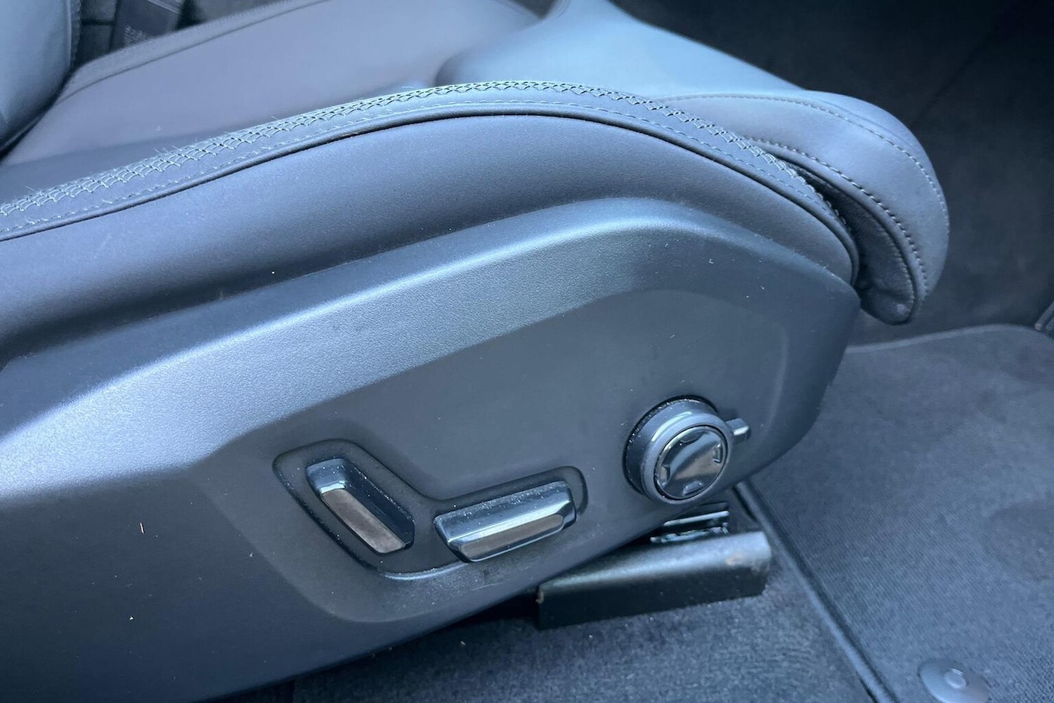 Used Volvo XC60 2025 for sale - 77888670: Photo 30