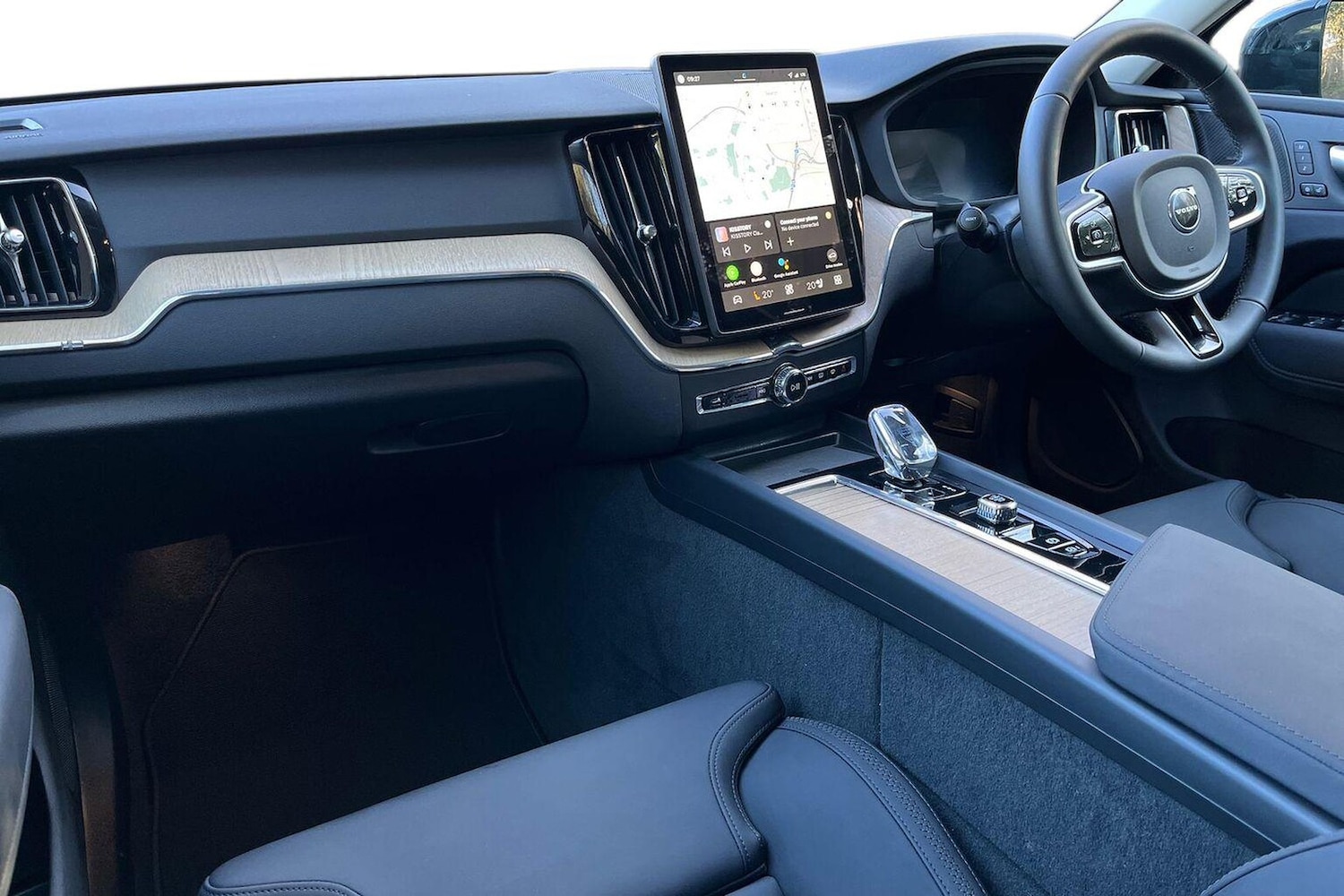 Used Volvo XC60 2025 for sale - 77888670: Photo 7