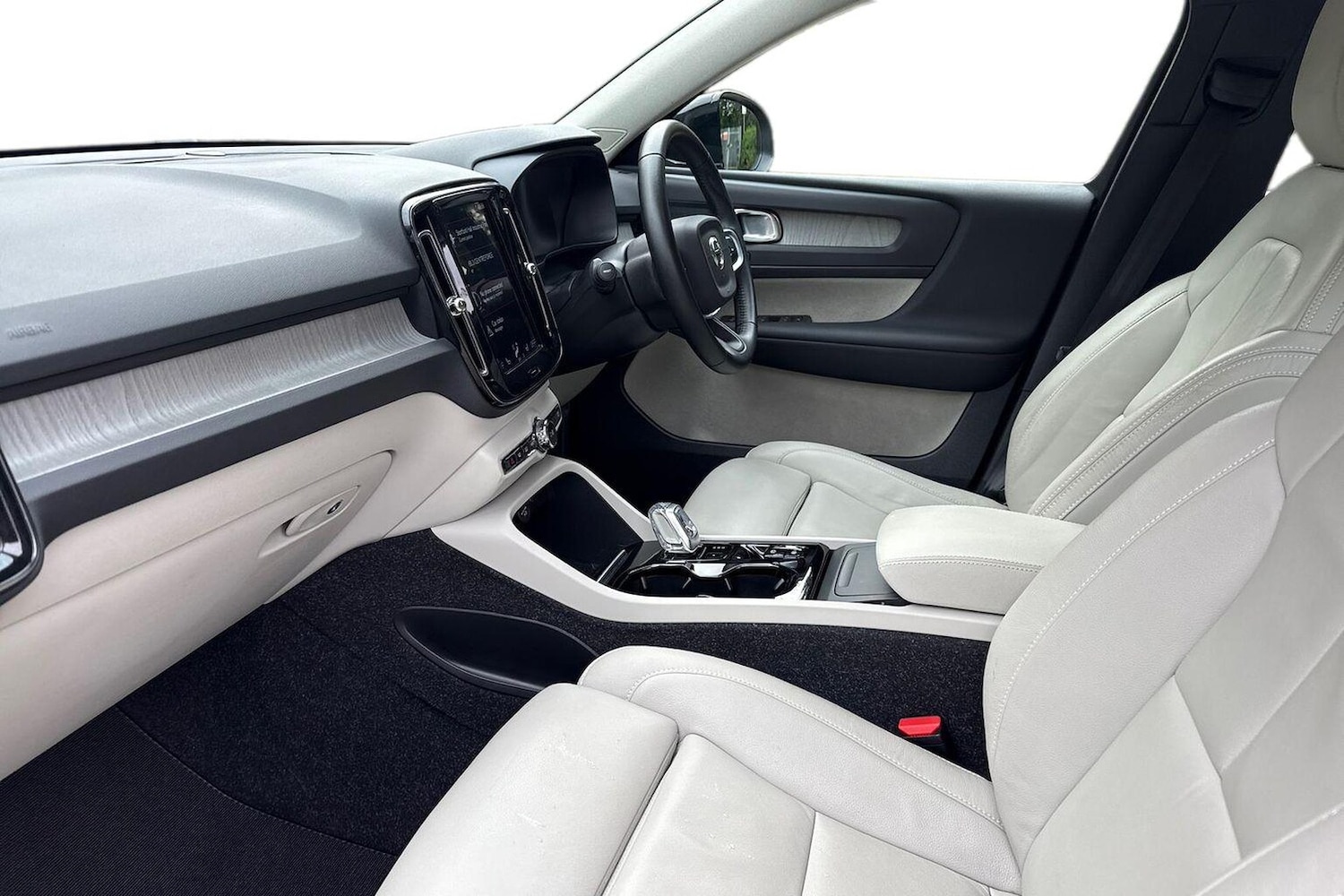 Used Volvo XC40 2020 for sale - 76951221: Photo 7