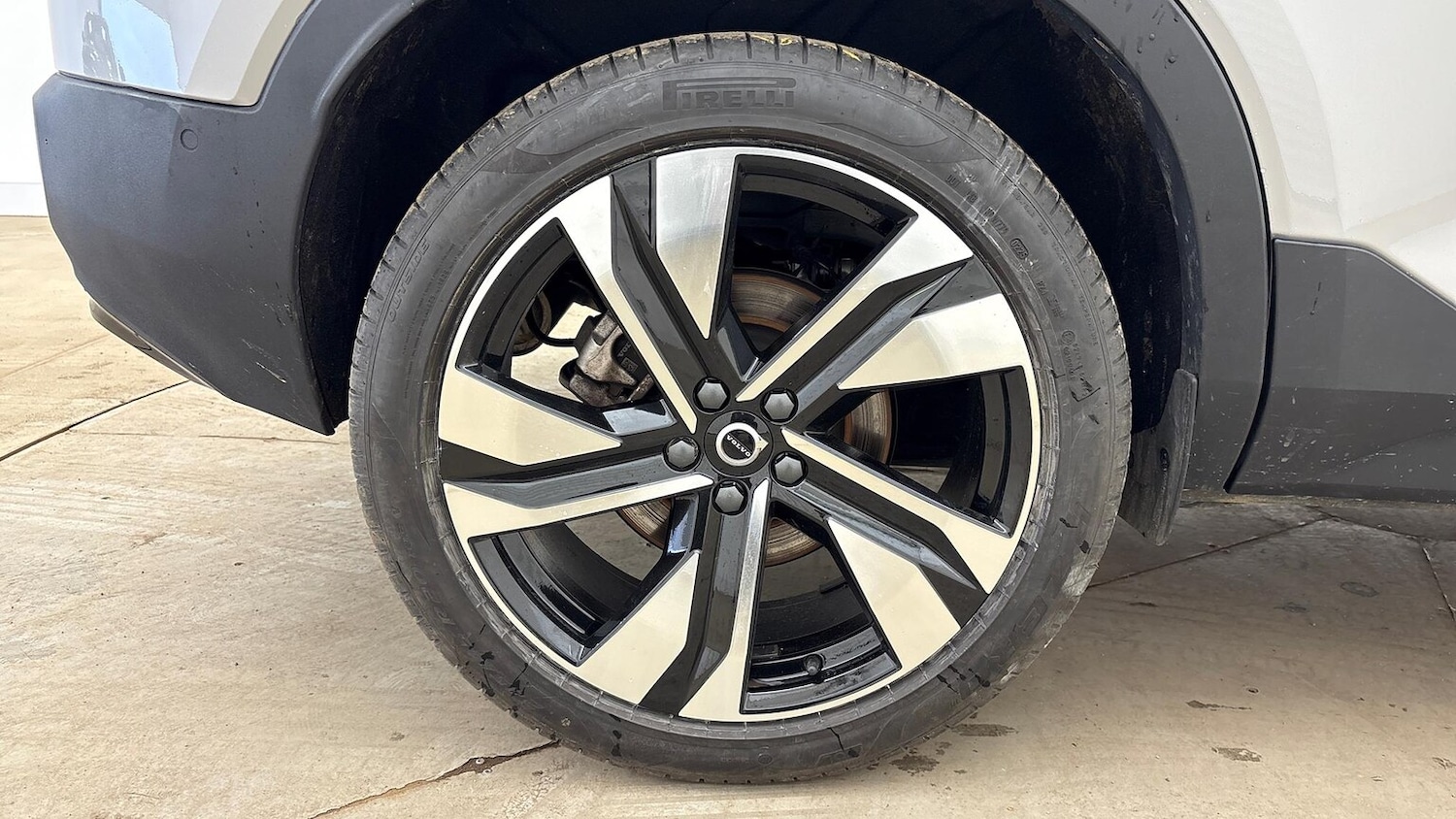 Used Volvo XC40 2025 for sale - 76413922: Photo 12