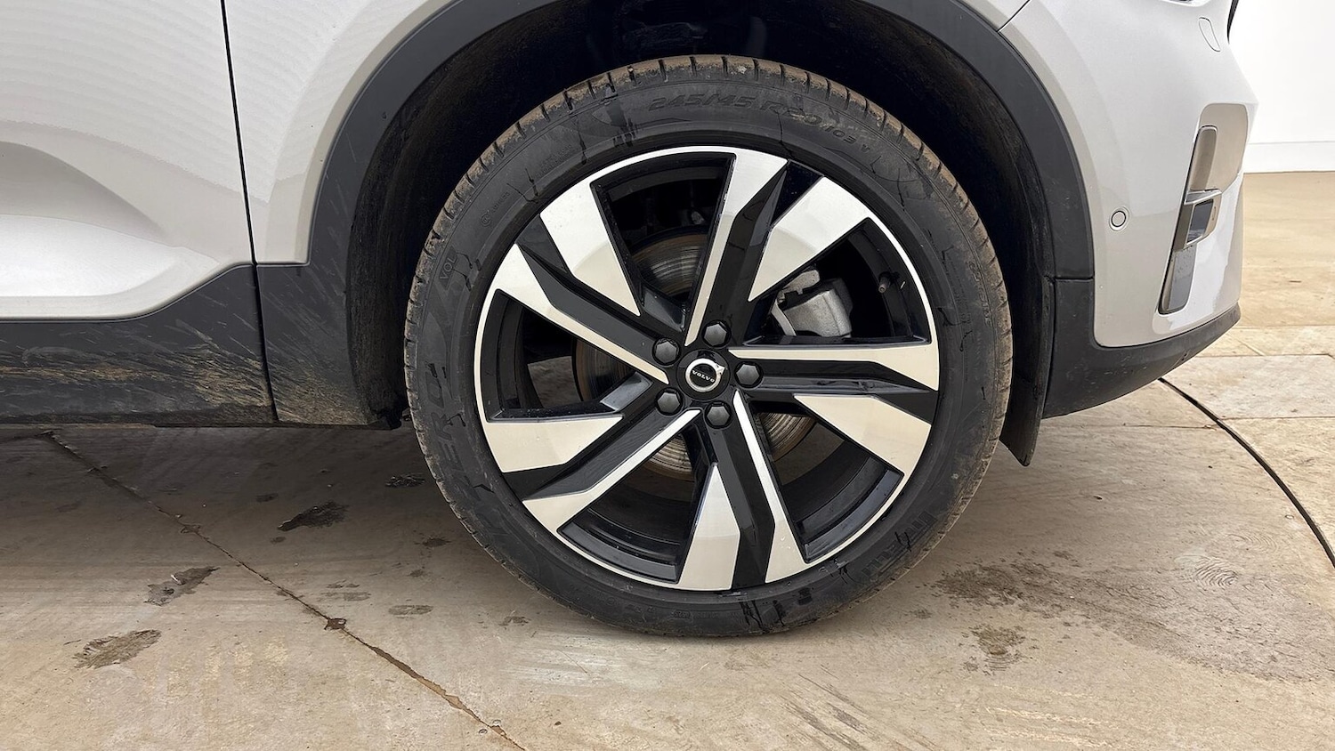 Used Volvo XC40 2025 for sale - 76413922: Photo 16