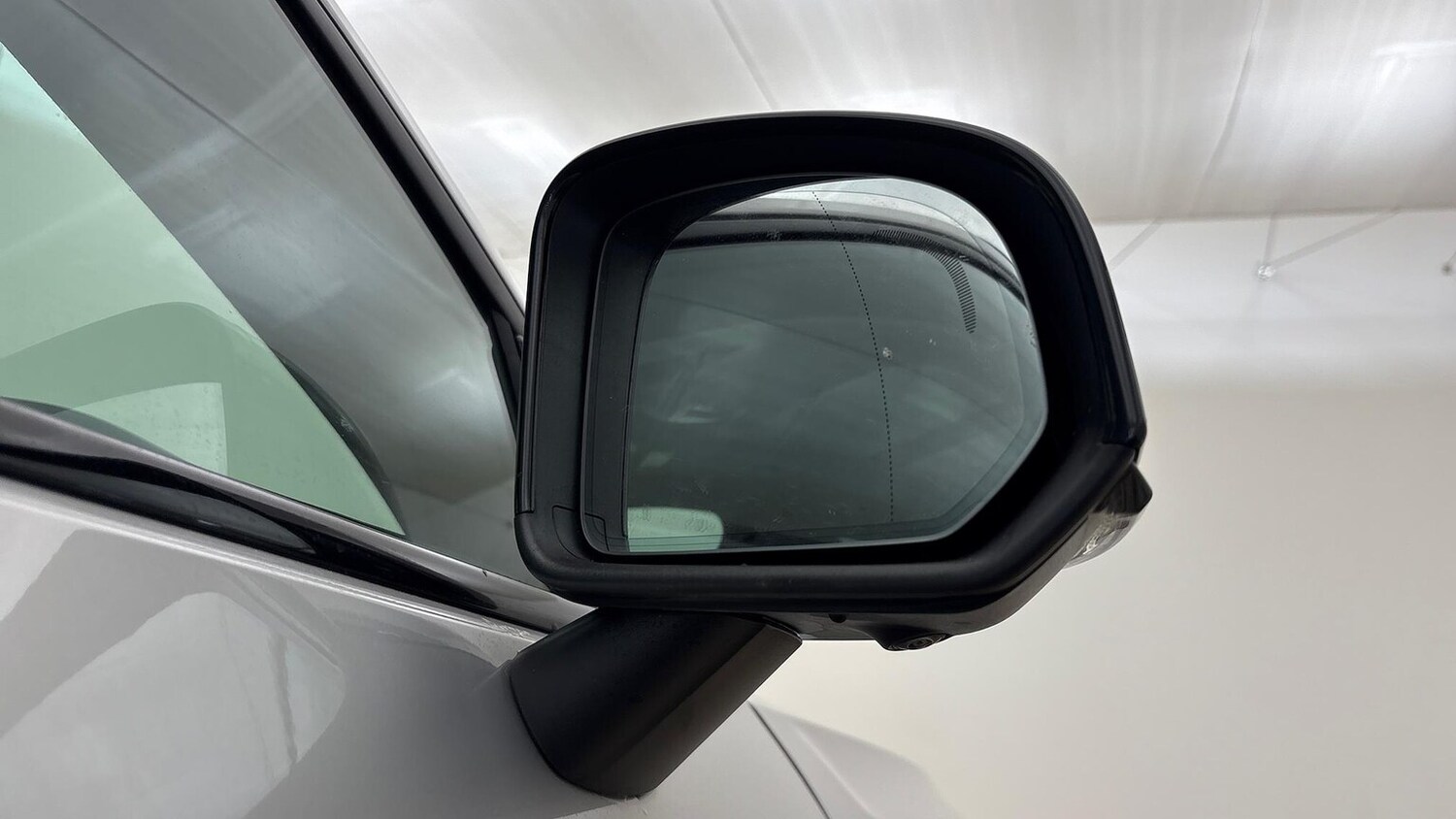 Used Volvo XC40 2025 for sale - 76413922: Photo 17