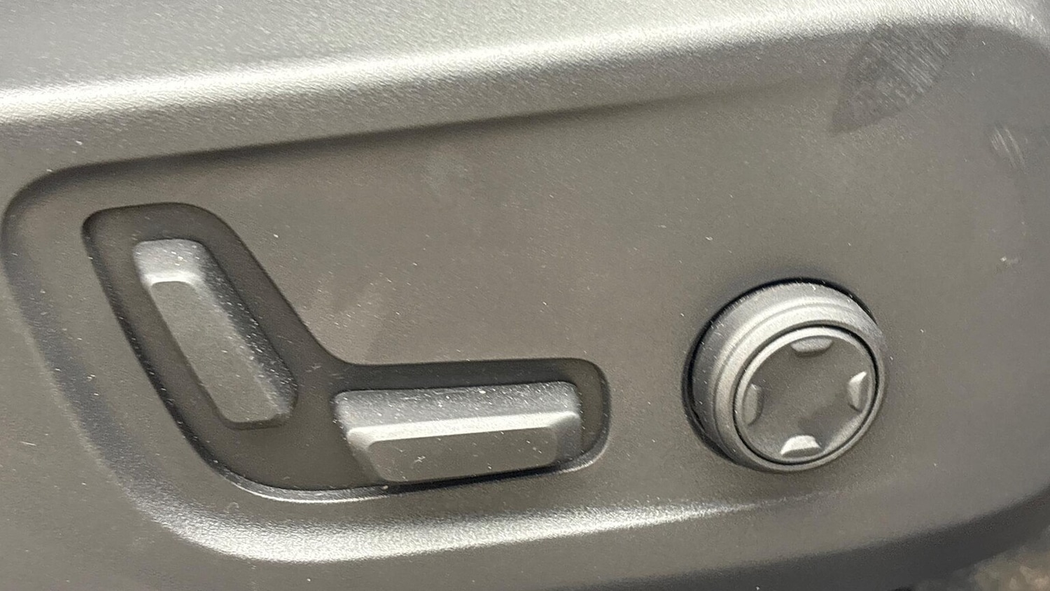 Used Volvo XC40 2025 for sale - 76413922: Photo 24