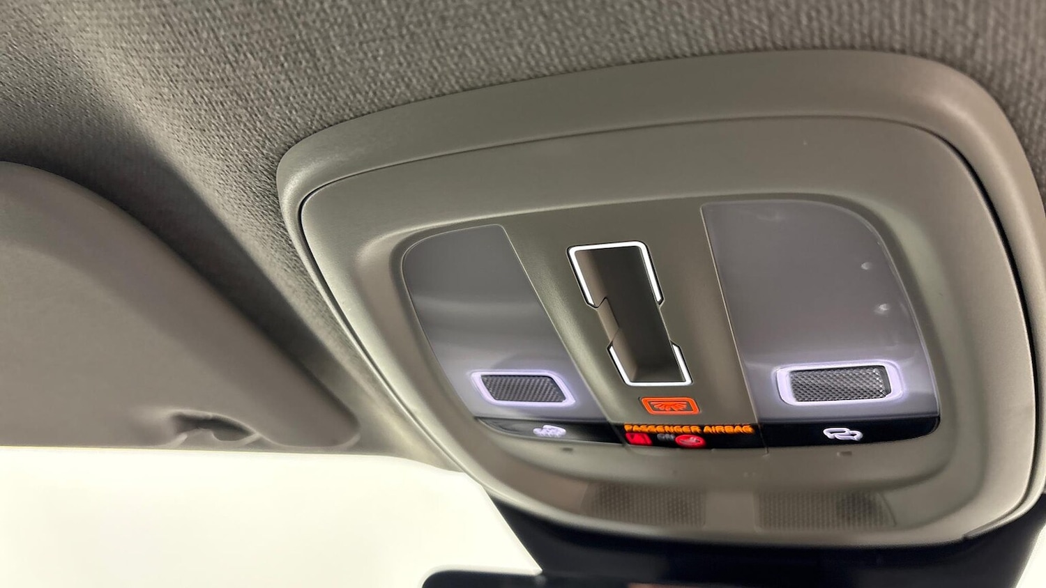 Used Volvo XC40 2025 for sale - 76413922: Photo 29