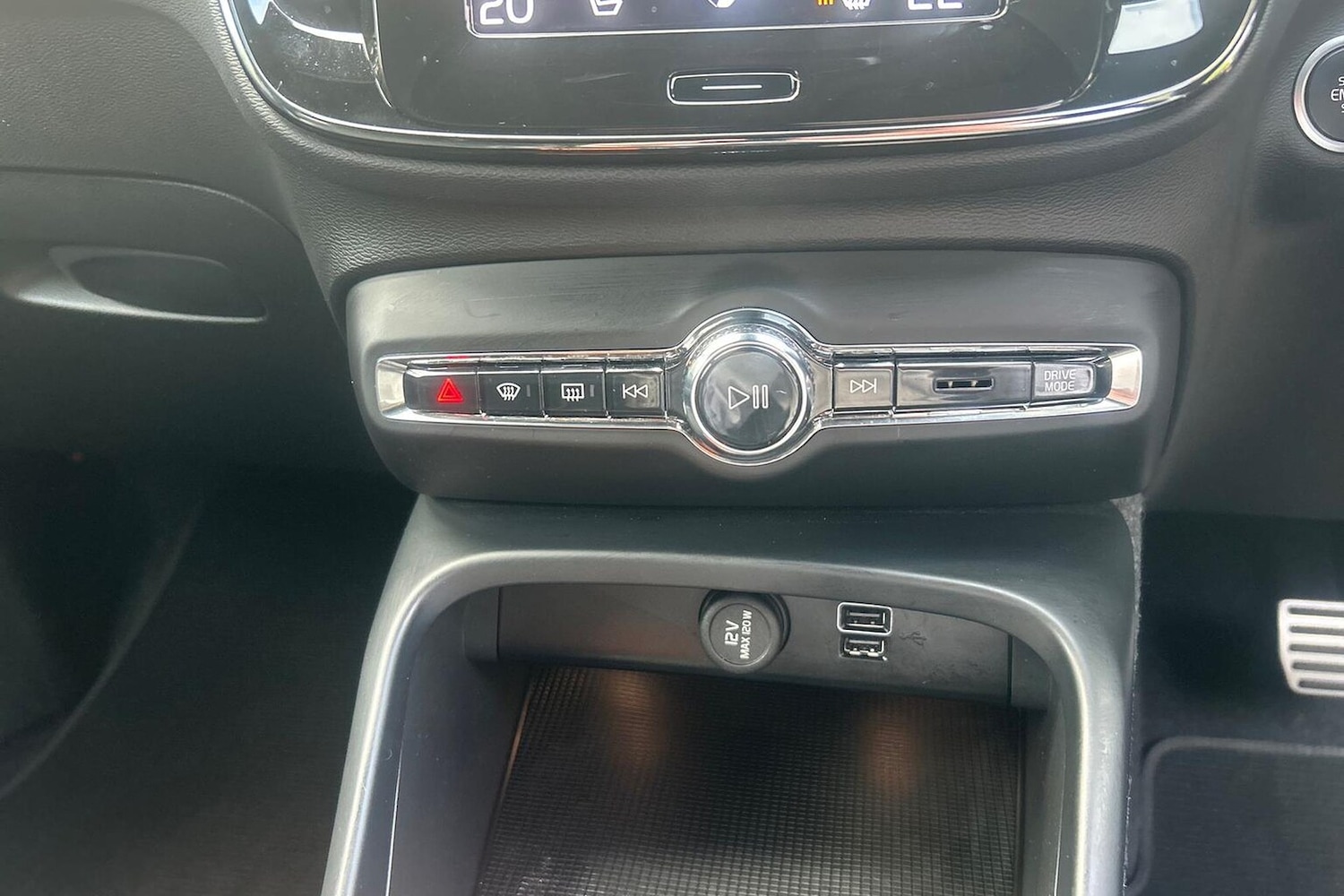 Used Volvo XC40 2022 for sale - 76046013: Photo 12