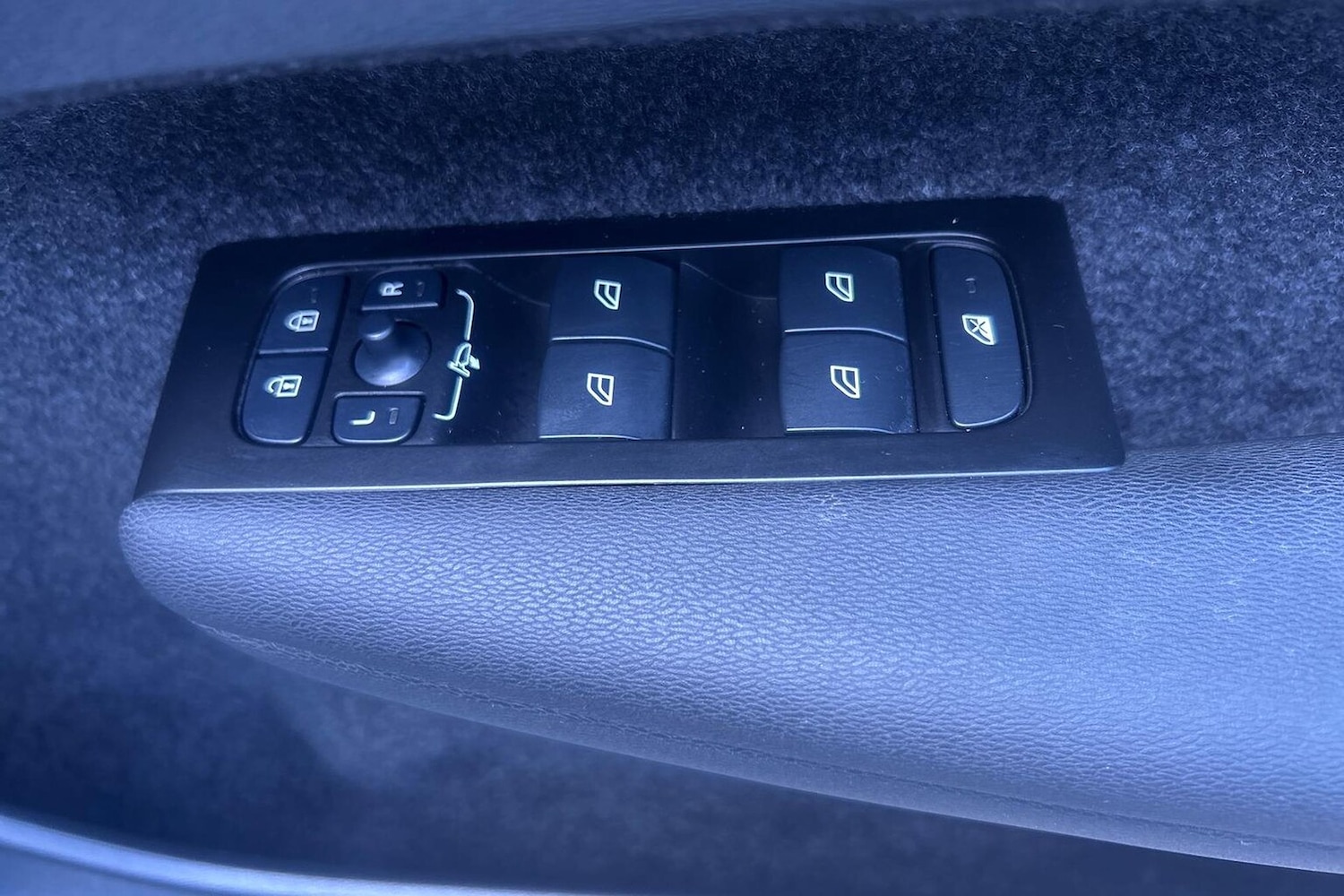 Used Volvo XC40 2022 for sale - 76046013: Photo 21