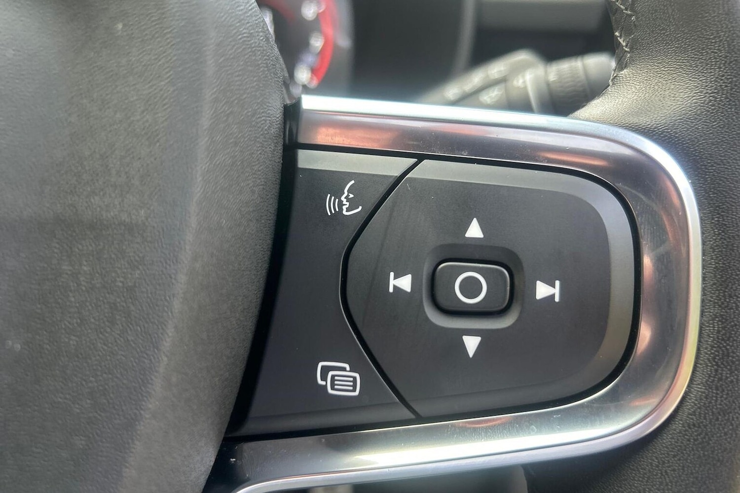 Used Volvo XC40 2022 for sale - 76046013: Photo 27