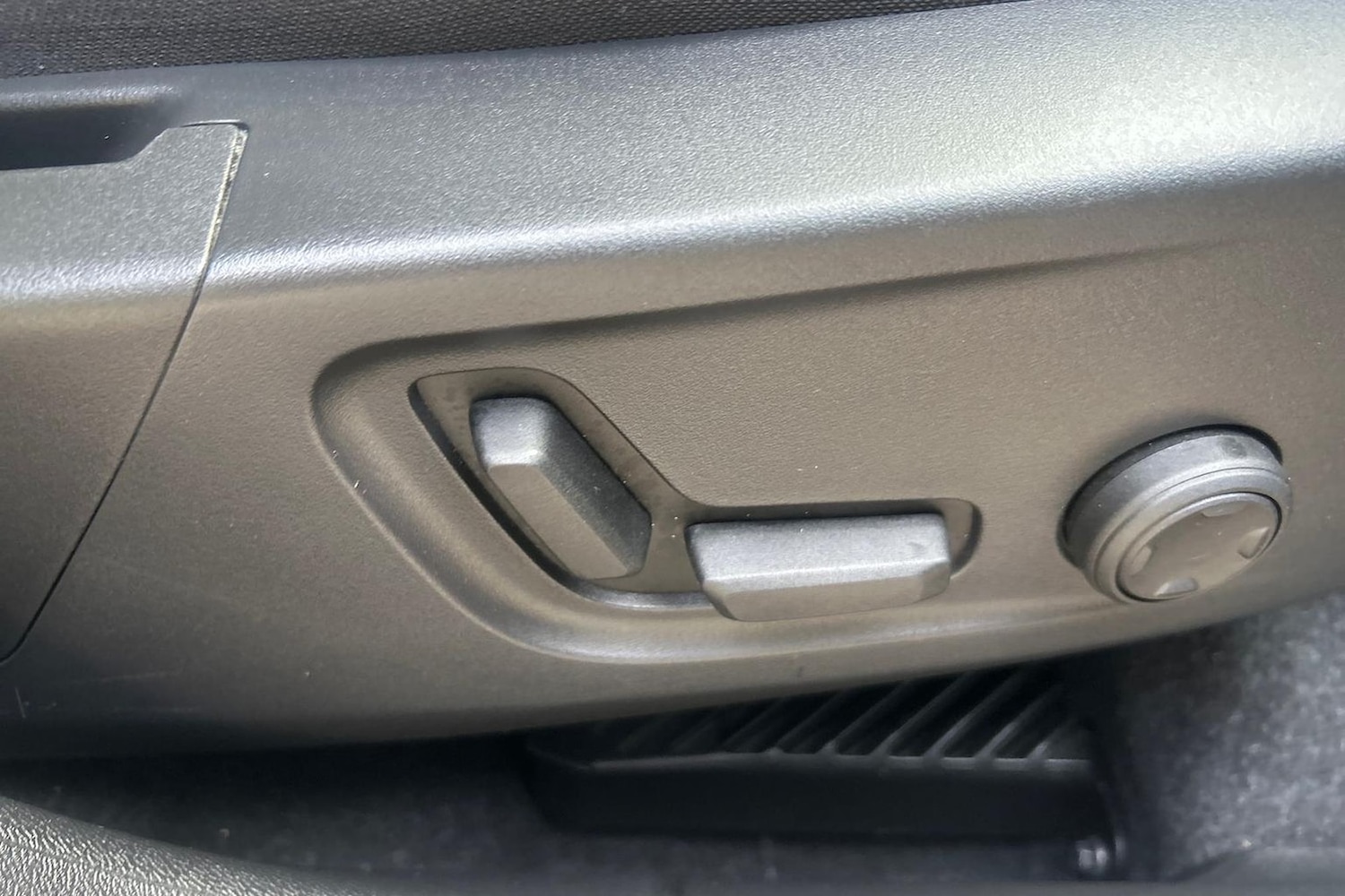 Used Volvo XC40 2022 for sale - 76046013: Photo 30