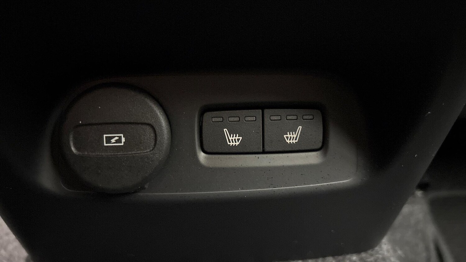 Used Volvo XC40 2024 for sale - 76628169: Photo 14