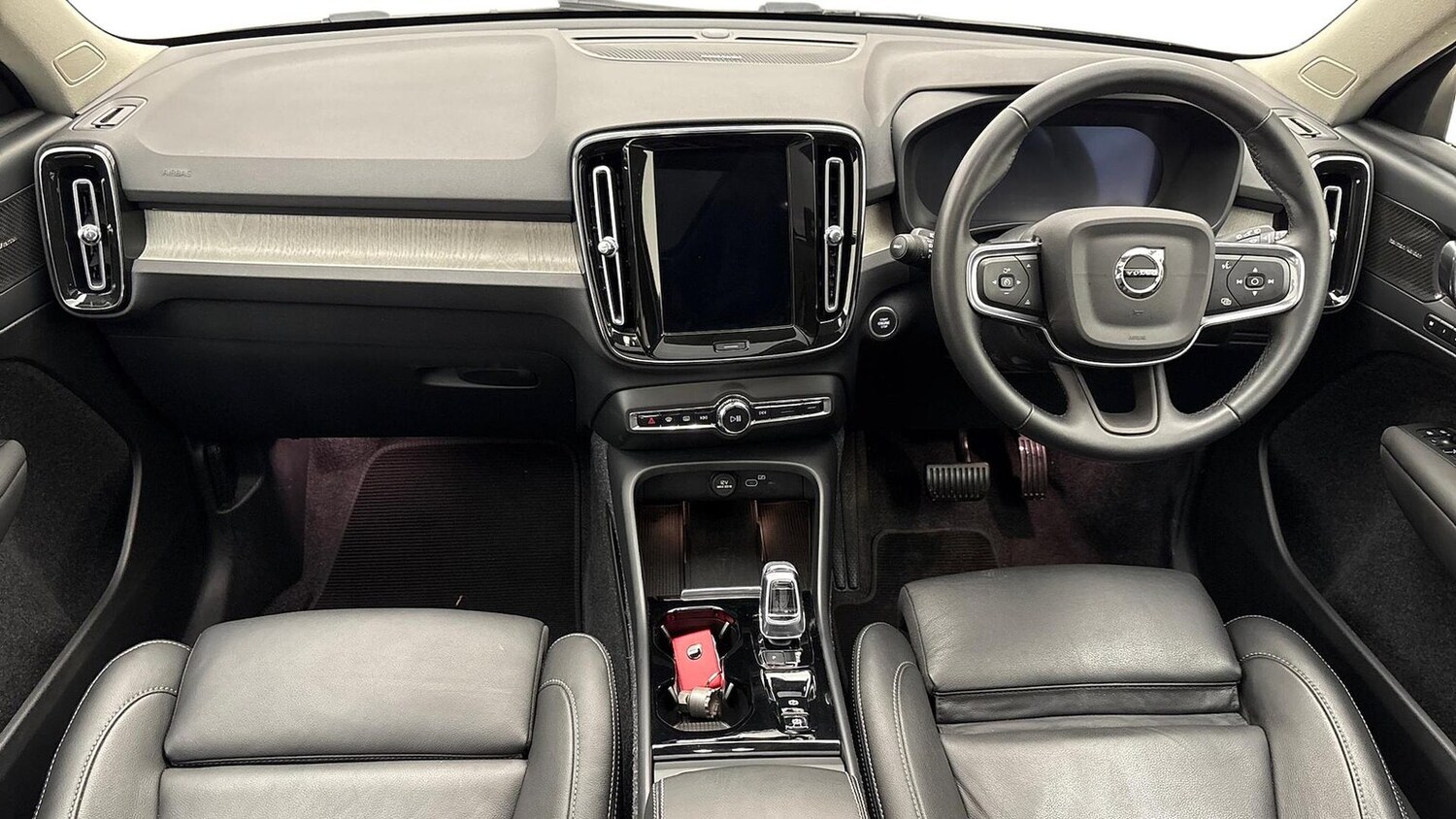 Used Volvo XC40 2024 for sale - 76628169: Photo 8