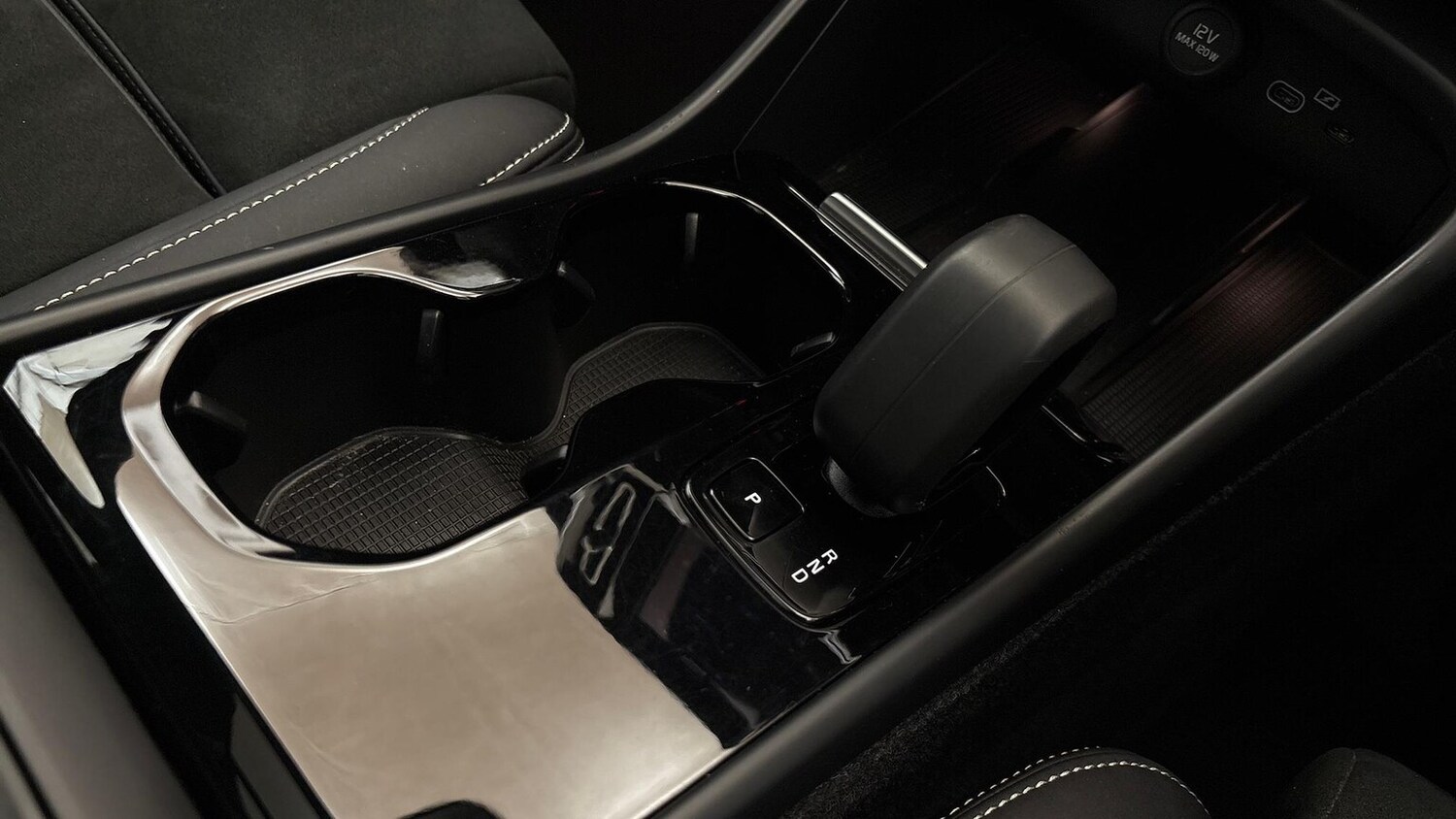 Used Volvo XC40 2022 for sale - 76437278: Photo 30