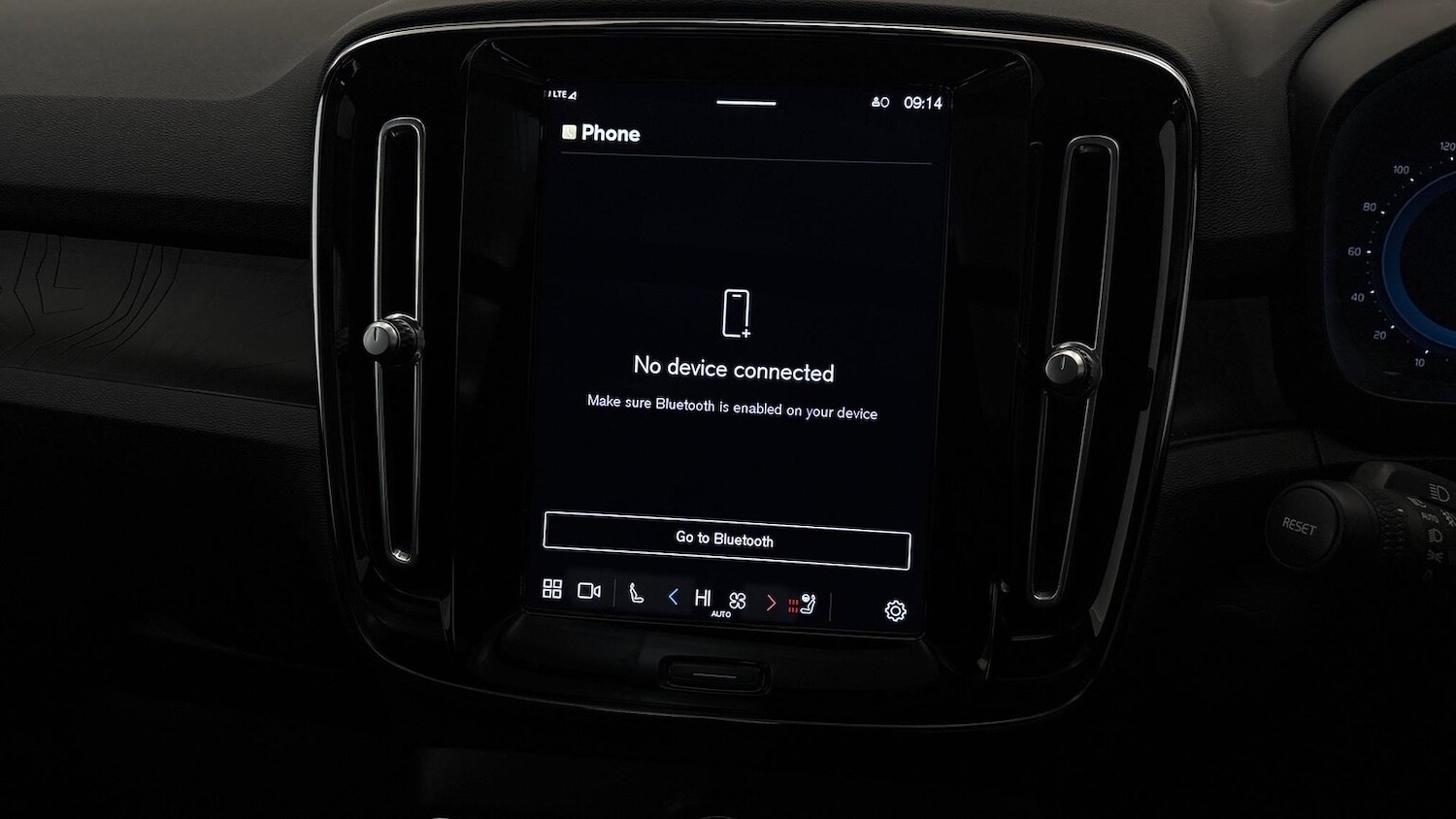 Used Volvo XC40 2022 for sale - 76437278: Photo 34