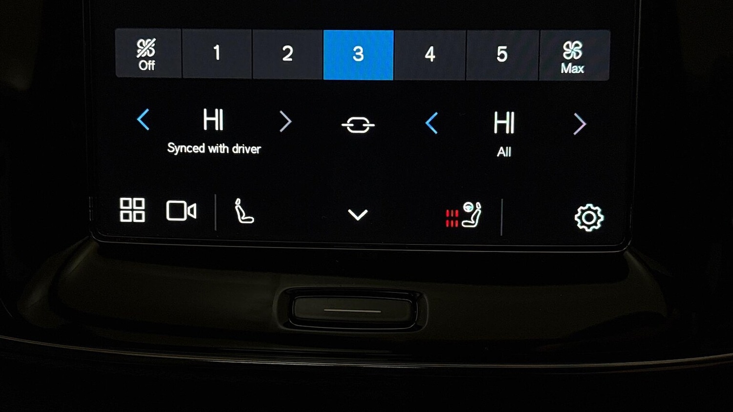 Used Volvo XC40 2022 for sale - 76437278: Photo 39