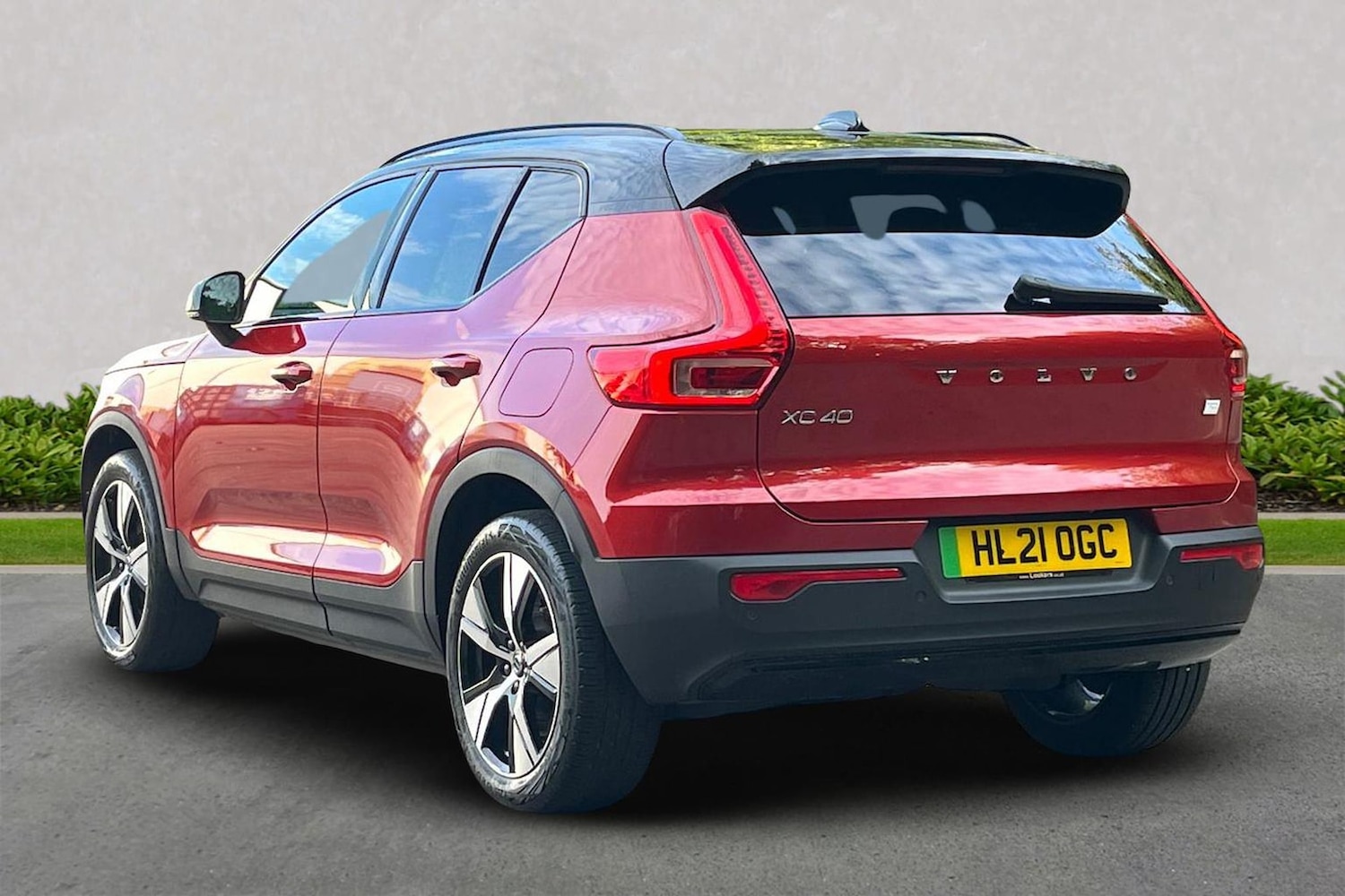 Used Volvo XC40 2021 for sale - 76005822: Photo 2