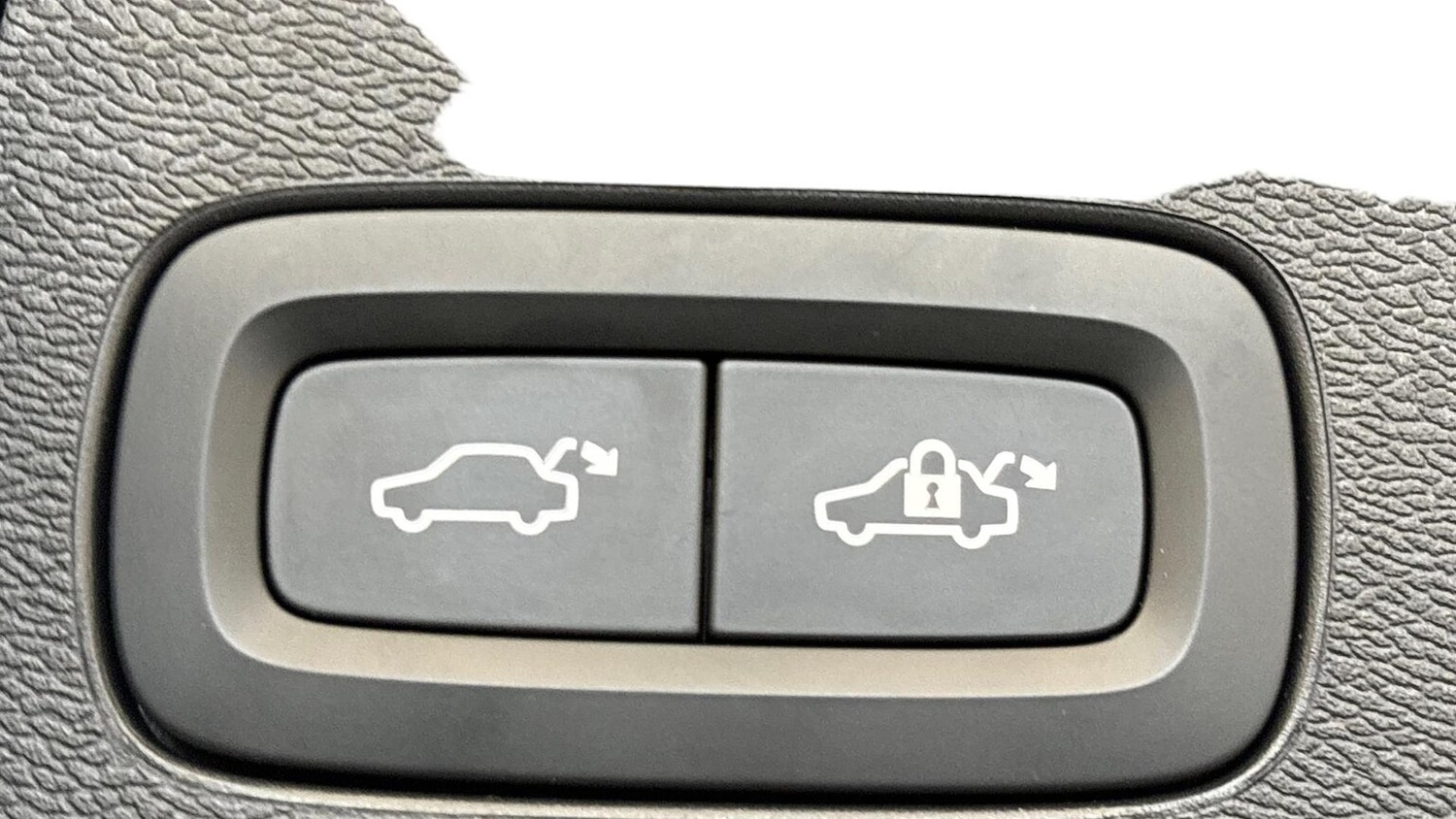 Used Volvo XC60 2025 for sale - 77846715: Photo 18