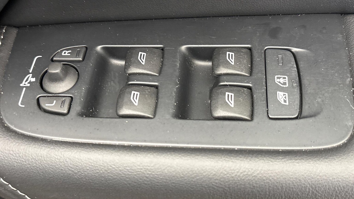 Used Volvo XC60 2025 for sale - 77846715: Photo 24