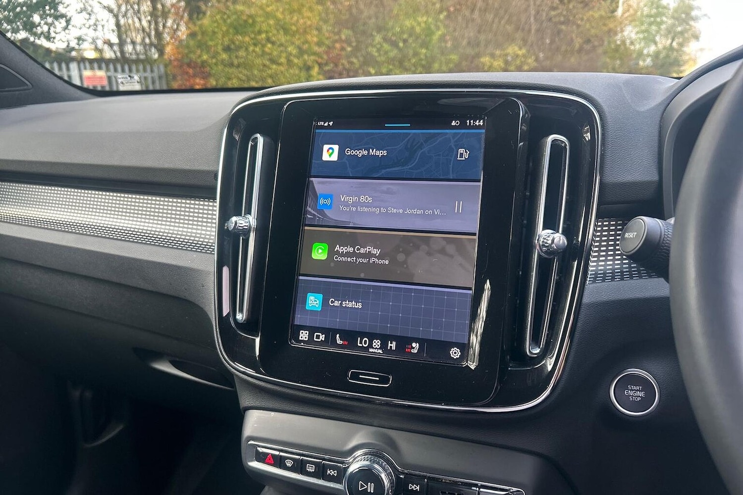 Used Volvo XC40 2025 for sale - 76741201: Photo 11