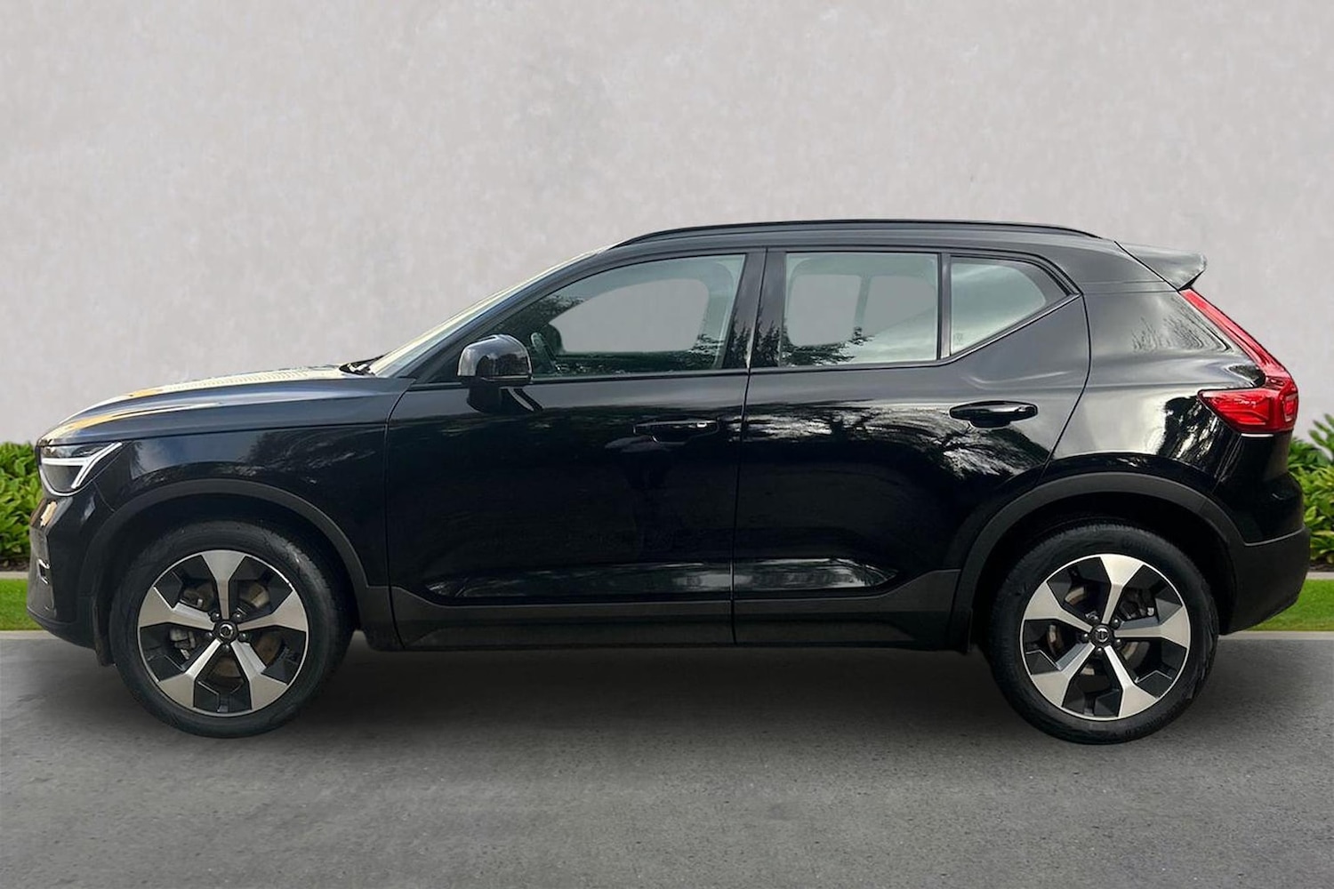 Used Volvo XC40 2025 for sale - 76741201: Photo 19