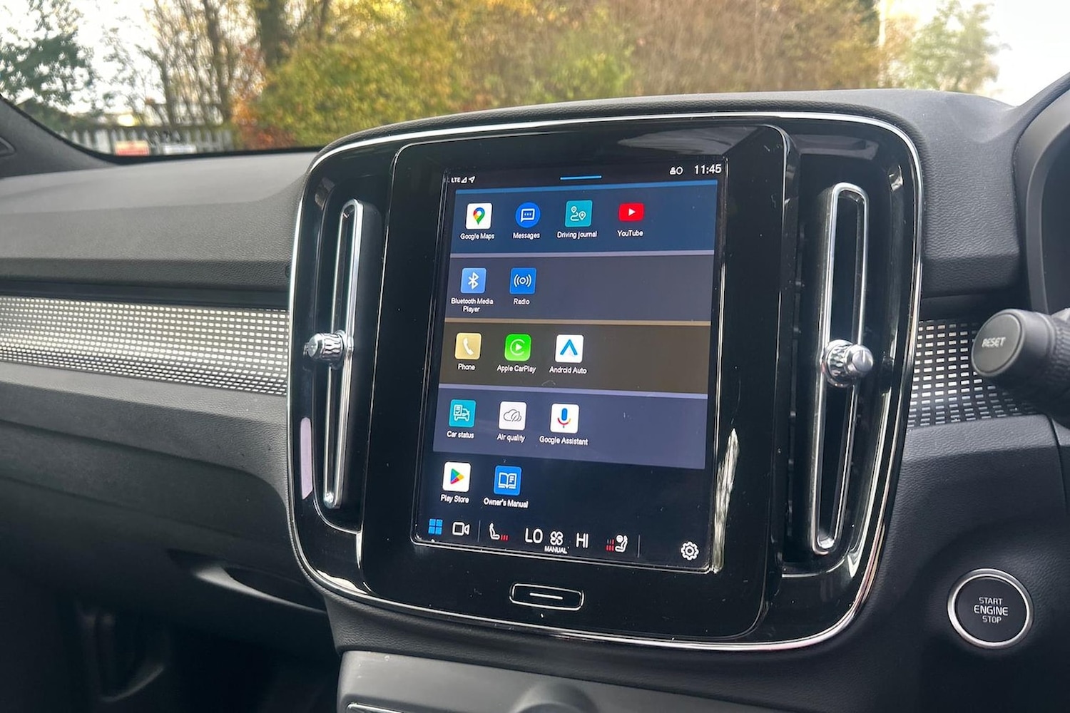 Used Volvo XC40 2025 for sale - 76741201: Photo 24